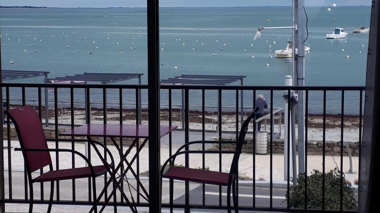 Hotel Du Port Bar Restaurant Sarzeau Bagian luar foto